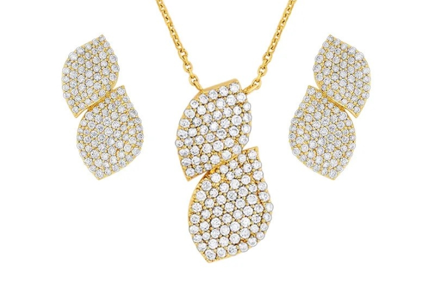B-26-Diamond-Pendant-set-1