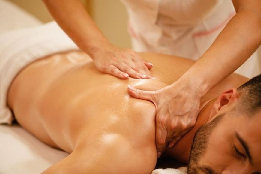 Free Photo _ Closeup of man having back massage during spa treatment at wellness center - Copy
