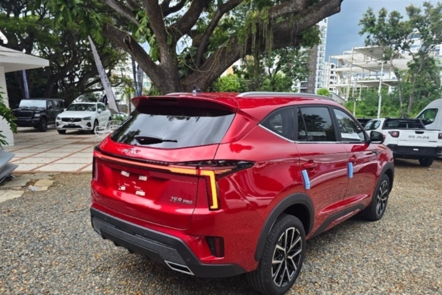 carros.charlies.dealer.jacjs8.pro.roja.2026.us30,990.1