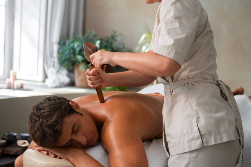 Ayurvedic-Massage-Techniques-1